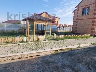Отдельный дом · 5 комнат · 150 м² · 10 сот., мкр Уркер 5 за 92 млн 〒 в Астане, Нура р-н
