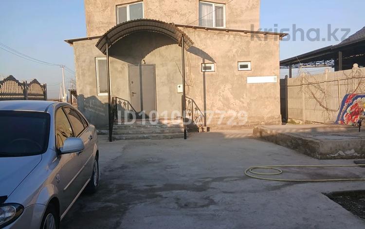 Отдельный дом · 6 комнат · 208 м² · 5 сот., мкр Ынтымак-2 1309А — Қазанат көшесі за 40 млн ₸ в Шымкенте, Абайский р-н — фото 2