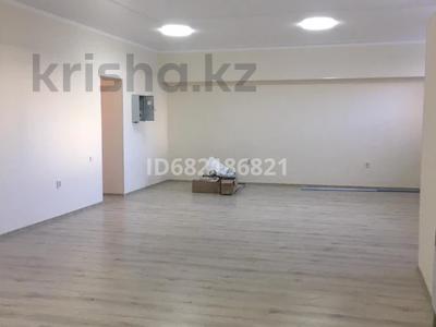 Еркін · 90 м², бағасы: 150 000 ₸ в Актау, 34-й мкр