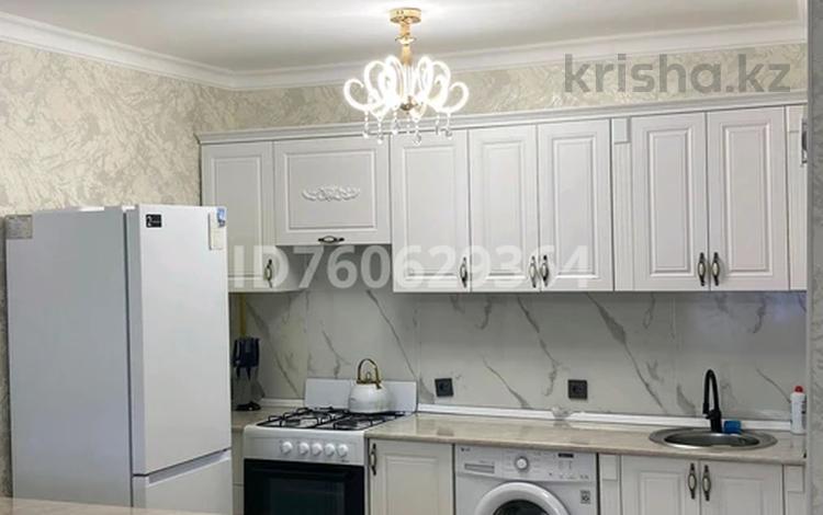 2-бөлмелі пәтер · 52.4 м² · 4/7 қабат, 33-й мкр 32 — Маңғыстау-Арена, Дина, Әлия садик, "33-мектеп" КММ бар, бағасы: 15.5 млн ₸ в Актау — фото 2