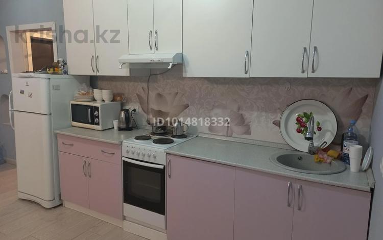 2-комнатная квартира · 52 м² · 5/10 этаж, А. Бокейханова 8 за 250 000 ₸ в Астане, Есильский р-н — фото 2