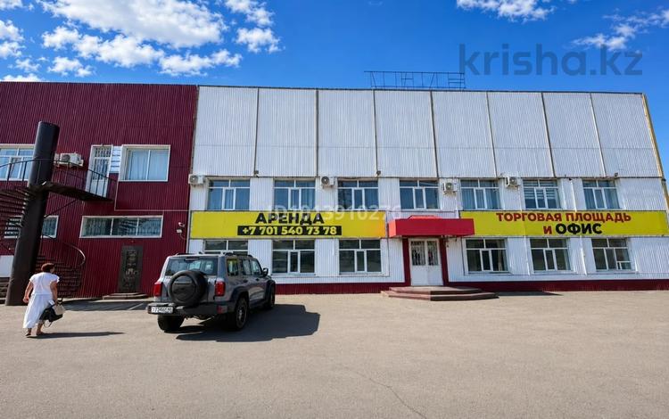 Свободное назначение, офисы, общепит, медцентры и аптеки, образование, развлечения, кабинеты и рабочие места · 650 м² за ~ 2 млн ₸ в Уральске — фото 3