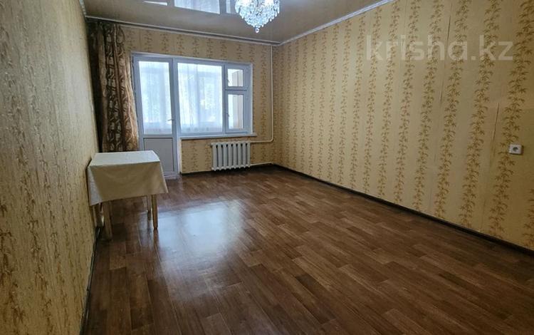 2-бөлмелі пәтер · 52 м² · 1/5 қабат, аса 12 — Срочно! Ипотеку рассматриваем! 10мкр 12 дом, бағасы: 14.5 млн ₸ в Таразе — фото 2