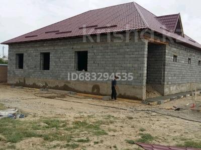 Отдельный дом · 8 комнат · 220 м² · 20 сот., Жанибек батыр 9-11 за 43 млн 〒 в Туркестане