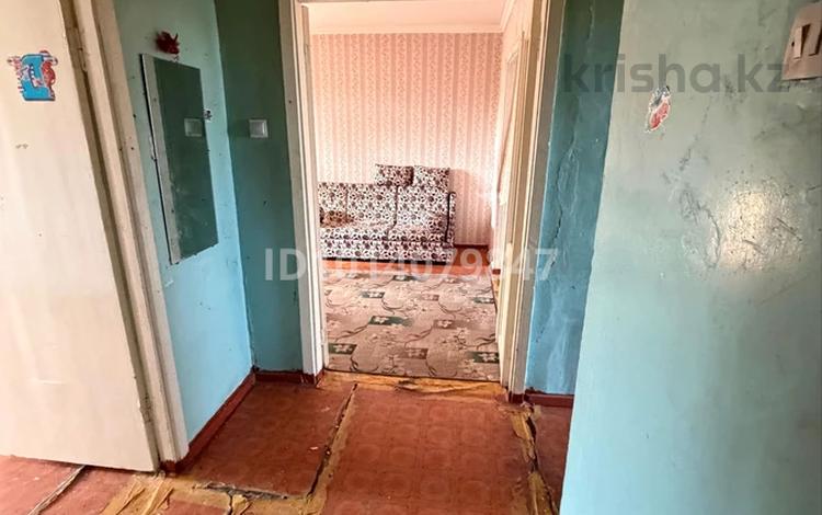 3-бөлмелі пәтер · 61.3 м² · 5/5 қабат, Қаратау ш/а., бағасы: 12 млн ₸ в Таразе, мкр Каратау — фото 2