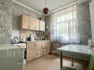 3-комнатная квартира · 66 м² · 1/3 этаж, Старый город, Айтеке Би 40 за 14.5 млн ₸ в Актобе