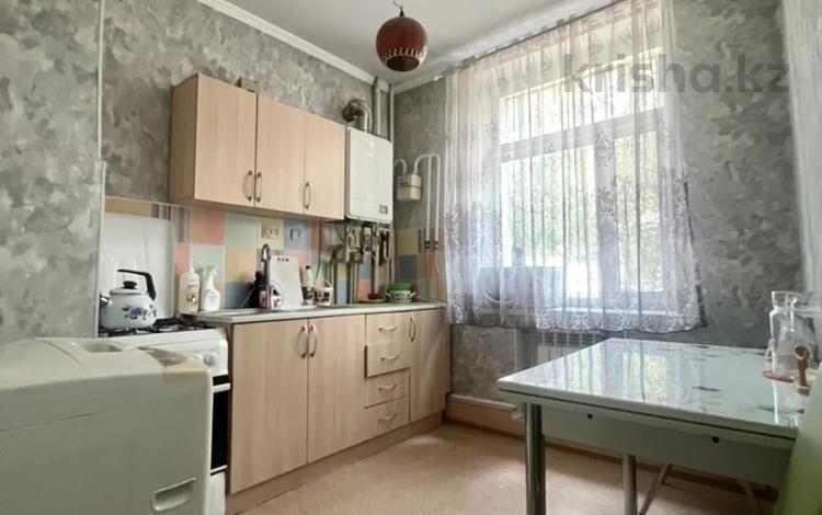 3-комнатная квартира · 66 м² · 1/3 этаж, Старый город, Айтеке Би 40 за 14.5 млн ₸ в Актобе — фото 2