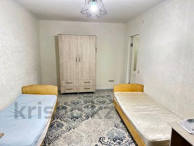1-комнатная квартира, 32 м², 3/5 этаж помесячно, мкр Коктем-3 за 220 000 〒 в Алматы, Бостандыкский р-н