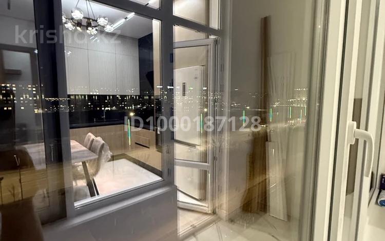 2-бөлмелі пәтер · 65 м² · 5/9 қабат, мкр Нурсая, Әбілқайыр хаг 69 — Полиция, бағасы: 400 000 ₸ в Атырау — фото 3