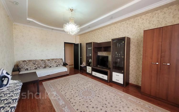 2-бөлмелі пәтер · 92 м² · 7/14 қабат, 17-й мкр, 17 мкрн 7, бағасы: 280 000 ₸ в Актау — фото 2
