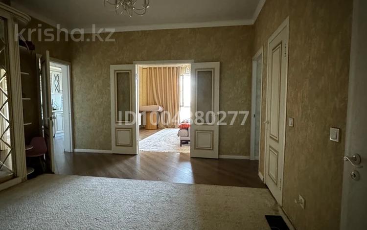 2-бөлмелі пәтер · 84 м² · 9/10 қабат, 18-й микрорайон — Еримбетова, бағасы: 37 млн ₸ в Шымкенте, Енбекшинский р-н — фото 2