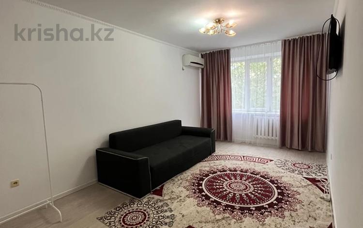 2-комнатная квартира · 60 м² · 4/5 этаж, мкр 8 за 19.5 млн 〒 в Актобе — фото 2