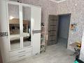 2-комнатная квартира · 64 м² · 2/5 этаж, мкр Юго-Восток, Муканова 50/2 — 2-комнатная квартира Адрес: ул. Букетова, дом 50/2 ЖК «Nomad» Характеристики: * Площадь: 64 м² * Этаж: 2 из 5 * Год постройки: 2022 * Материал стен: кирпич Описание: Продаётся двухкомнатная квартира в новом доме на Юго-востоке. Территория дома благоустроена: * проезды и пешеходные дорожки * уличное освещение * озеленение * детская игровая площадка (качели, горки, песочницы) * спортивная площадка с тренажёрами * площадка для баскетбола и футбола * огороженная территория * зона отдыха со скамейками Инфраструктура: Рядом находятся: * Детские сады: «Куаныш», «Тлек», «Малинка», «Лесок», «Альтер» * Школы: №5, №23, №39, школа-лицей №101, НИШ * Супермаркеты: NormAN, Корзина, Magnum * Ресторан «Vogue» * Аптеки * Поликлиника №3 * Автостанция в шаговой доступности Цена:29.700.000 тг Тел:87774844246 87055899797 за 30 млн ₸ в Караганде, Казыбек би р-н — фото 4