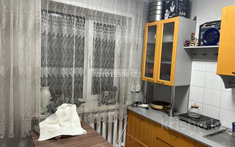 1-комнатная квартира · 32 м² · 4/5 этаж, ул. Галето 28 за 10.2 млн ₸ в Семее, Красный Кордон — фото 2