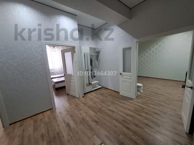 2-бөлмелі пәтер · 82 м² · 5/13 қабат, 16-й мкр 111, бағасы: 300 000 ₸ в Актау