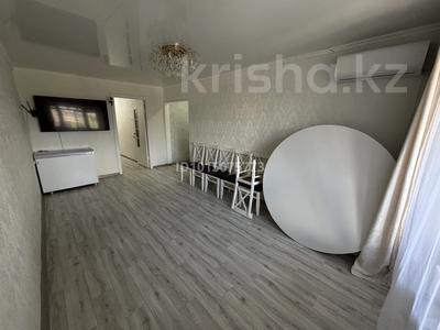 3-бөлмелі пәтер · 59.1 м² · 2/5 қабат, Асылбекова 46, бағасы: 25 млн ₸ в Жезказгане