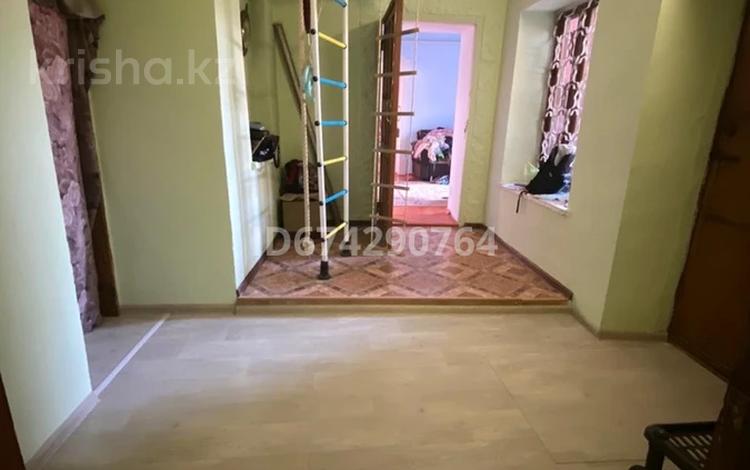 Отдельный дом • 6 комнат • 120 м² • 6 сот., Кашаганова 37 за 33 млн 〒 в Таразе — фото 2