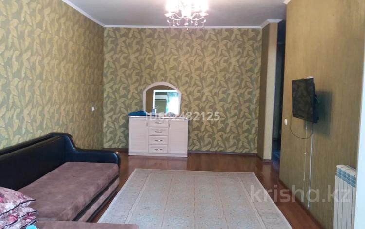 3-бөлмелі пәтер · 100 м² · 3/5 қабат, Мега — Меганың артында орналасқан, 5 этажды дом, бағасы: 200 000 ₸ в Шымкенте, Аль-Фарабийский р-н — фото 2
