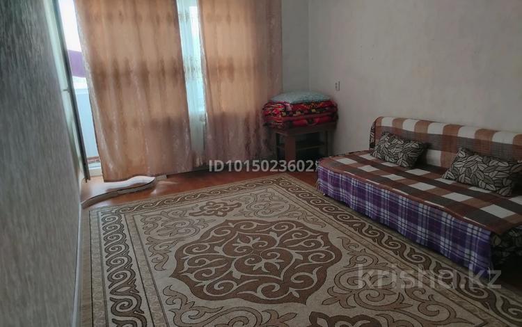 1-комнатная квартира · 34 м² · 1/5 этаж, Абулкайырхана — Центр за 8 000 ₸ в Актобе — фото 2