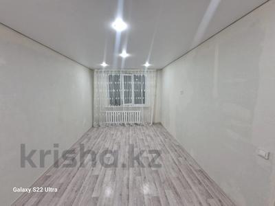 Продажа квартир в Абай обл.: 1-комнатная квартира · 33 м² · 1/5 этаж, юность за 11.5 млн 〒 1-комнатная квартира · 33 м² · 1/5 этаж, юность за 11.5 млн 〒 в Семее