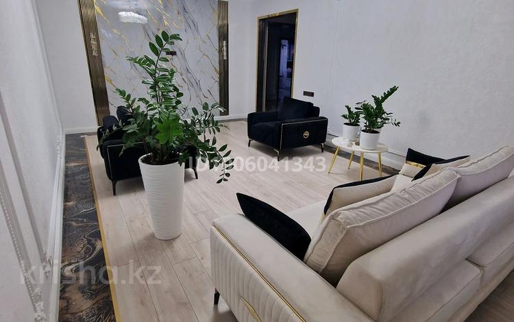 3-бөлмелі пәтер · 133 м² · 3/4 қабат, мкр Самал, Адгама Каримова — Samal Village, бағасы: 400 000 ₸ в Атырау — фото 20