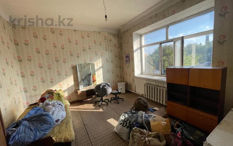 1-комнатная квартира · 25.6 м² · 2/2 этаж, Дулатова 185 за 5.5 млн ₸ в Семее — фото 2