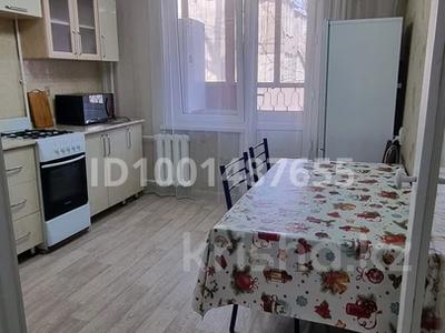 Продажа квартир в Алматы: 2-комнатная квартира · 50 м² · 4/5 этаж, мкр Аксай-4 — между Улугбека и Жубанова, заезд по Момышулы за 36 млн 〒 2-комнатная квартира · 50 м² · 4/5 этаж, мкр Аксай-4 — между Улугбека и Жубанова, заезд по Момышулы за 36 млн 〒 в Алматы, Ауэзовский р-н
