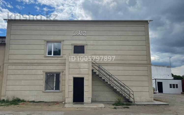 Кеңселер, кабинеттер және жұмыс орындары · 170 м², бағасы: 500 000 ₸ в Костанае — фото 2