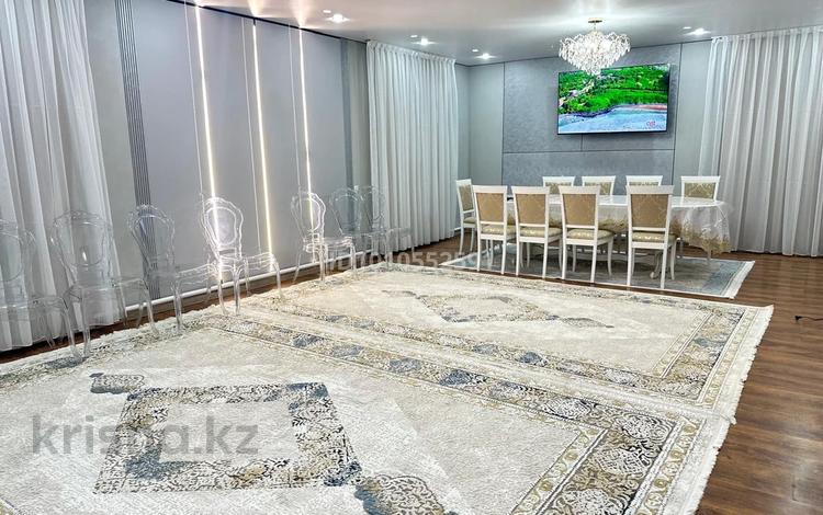 Дом · 4 комнаты · 200 м², Анатолий иванова 36 — Альфараби за 130 000 ₸ в Усть-Каменогорске — фото 3