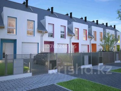 5-комнатная квартира · 143 м² · 2/2 этаж, мкр Новый Город 9 — Район коопера Анжерская 9 за коопером за 28 млн 〒 в Караганде, Казыбек би р-н