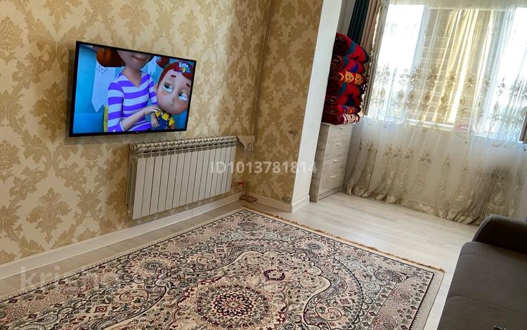 2-комнатная квартира · 55 м² · 4/5 этаж, 8-й микрорайон — Аскарова 39 за 190 000 ₸ в Шымкенте, Туран р-н — фото 2