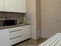 1-комнатная квартира · 40 м² · 1/8 этаж, Микрорайон 4 61/1 — Жетысу базар за 15 500 〒 в Конаеве — фото 5