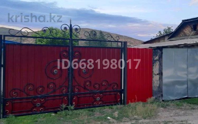 Отдельный дом · 2 комнаты · 45 м² · 4 сот., Шоссейная за 2 млн 〒 в Перевальном — фото 2