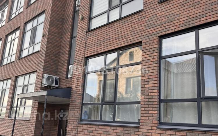 2-комнатная квартира · 75 м² · 2/3 этаж, мкр Старый Аэропорт, И.Есенберлина 31 за 30 млн ₸ в Уральске — фото 13