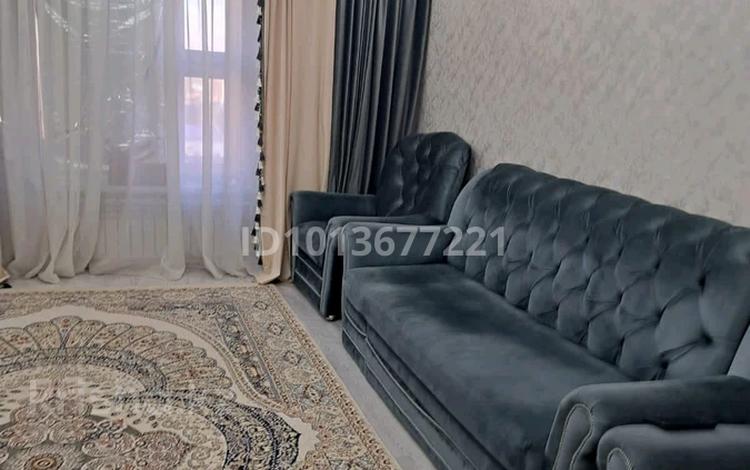 3-комнатная квартира · 65 м² · 12/12 этаж, Абая 216 за 18 млн ₸ в Уральске — фото 2