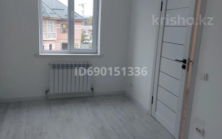 2-комнатная квартира, 38 м², 3/4 этаж помесячно, Ракишева — Магнум