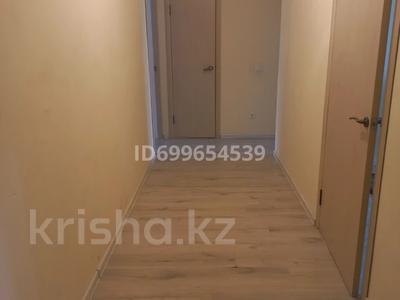 Пәтерлер в Улытау обл.: 3-бөлмелі пәтер · 80 м² · 5/5 қабат, Пр Алашахана 34 К — Многопрофильной больницы, бағасы: 250 000 〒 3-бөлмелі пәтер · 80 м² · 5/5 қабат, Пр Алашахана 34 К — Многопрофильной больницы, бағасы: 250 000 〒 в Жезказгане