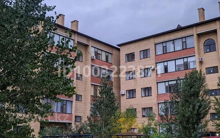 3-бөлмелі пәтер · 100 м² · 5/5 қабат, мкр. Алтын орда, Пр. А. Молдагуловой 64, к1 — Ост. Золтой квартал, бағасы: 32 млн ₸ в Актобе — фото 31