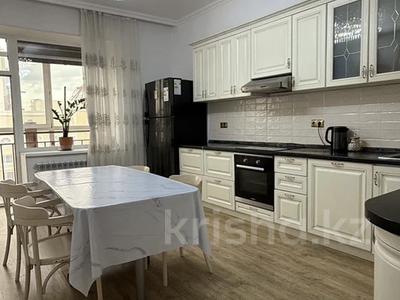 3-бөлмелі пәтер · 149 м² · 9/9 қабат, Кошкарбаева 23, бағасы: 60 млн ₸ в Астане, Алматы р-н