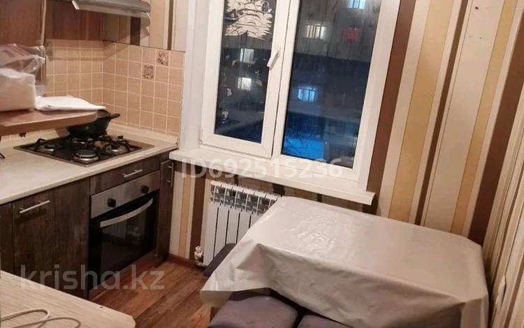 2-бөлмелі пәтер, 42 м², 5/5 қабат ай сайын, 2 микрорайон 6 дом — В центре горада, бағасы: 165 000 〒 в Конаеве (Капчагай) — фото 2