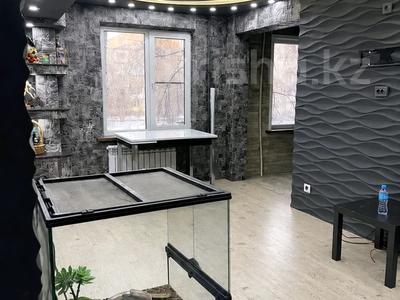 3-комнатная квартира · 60 м² · 2/5 этаж, проспект Сатпаева 14/1 за 27 млн ₸ в Усть-Каменогорске