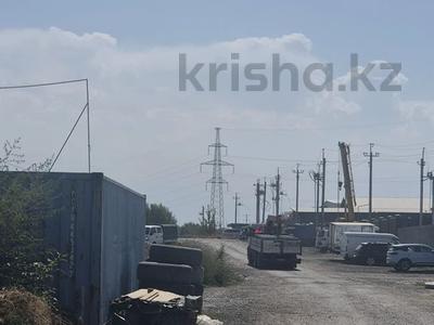 Промбаза · 28 соток, Промзона 54 за 180 млн ₸ в Кенена Азербаева (Покровка)