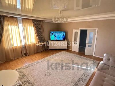 Жеке үй · 9 бөлме · 320 м² · 10 жүзд., мкр Уркер, Амир едыге, бағасы: 80 млн ₸ в Астане, Нура р-н