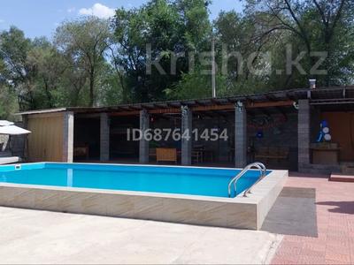 Отдельный дом · 13 комнат · 700 м² · 100 сот., Жандосов за 650 млн 〒 в Каскелене