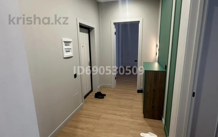 2-бөлмелі пәтер, 65 м², 9/18 қабат ай сайын, Асфендиярова 3, бағасы: 300 000 〒 в Астане, Есильский р-н — фото 2