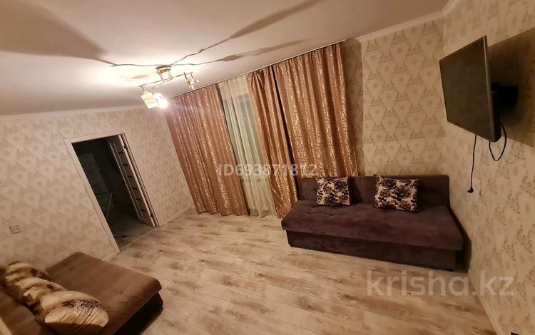 2-бөлмелі пәтер · 49 м² · 2/9 қабат, Жаңа қала ш/а., Ермекова 54, бағасы: 11 000 ₸ в Караганде, Казыбек би р-н — фото 2