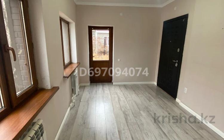 Часть дома · 4 комнаты · 100 м² · 6 сот., Литке 3 — Площадь металлургов за 75 млн ₸ в Жезказгане — фото 3