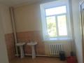 Еркін, кеңселер, дүкендер мен бутиктер, қоймалар, жқб, автосервистер мен көлік жуу, қоғамдық тамақтану орны, сұлулық салондары, монша, қонақ үй және демалыс орындары, медорталықтар мен дәріханалар, білім орталықтары, ойын-сауық · 1000 м², бағасы: 100 млн ₸ в Алтае — фото 3