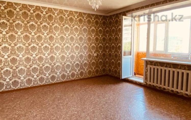 3-комнатная квартира · 63 м² · 4/5 этаж, Майкудук, мкр Восток-3 за 20 млн ₸ в Караганде, Алихана Бокейханова р-н — фото 2