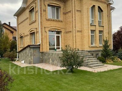 Отдельный дом · 8 комнат · 300 м² · 10 сот., Южная 13 за 124 млн 〒 в Костанае